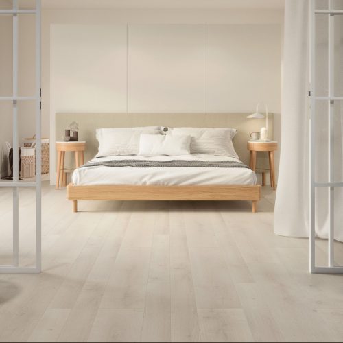 Dormitorio con instalación del Parquet Finfloor Style AC6 Durable